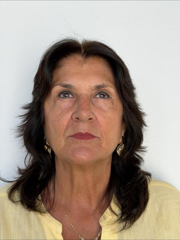 Caso 3 — registro da paciente em vista frontal.